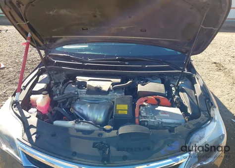 2014 Toyota Avalon Hybrid Limited from USA, damaged, VIN 4T1BD1EB4EU027128